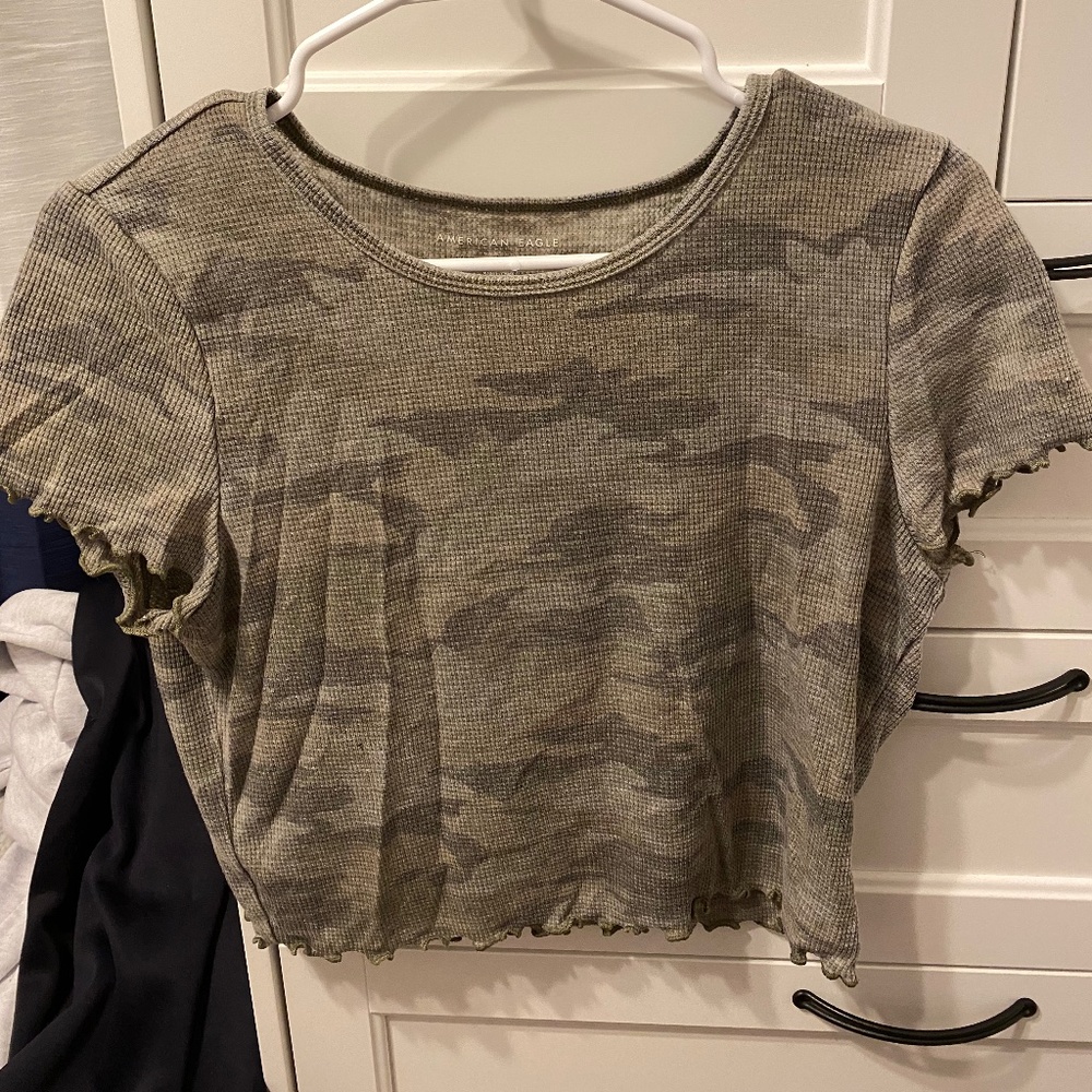 Cropped short sleeve t-shirt